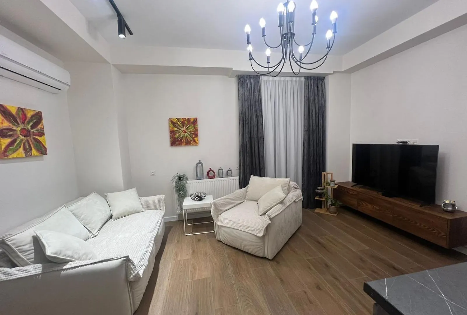 Apartment In Old Тбилиси